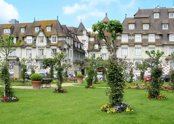 Les Marinas-4 By Interhome *