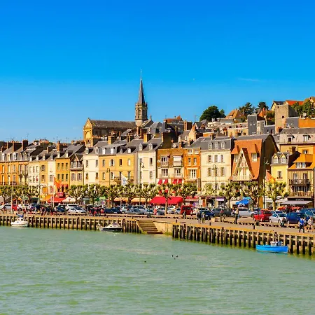 Les Marinas-4 By Interhome